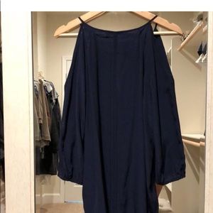 Trina Turk Silk Cold shoulder 3/4 sleeve top